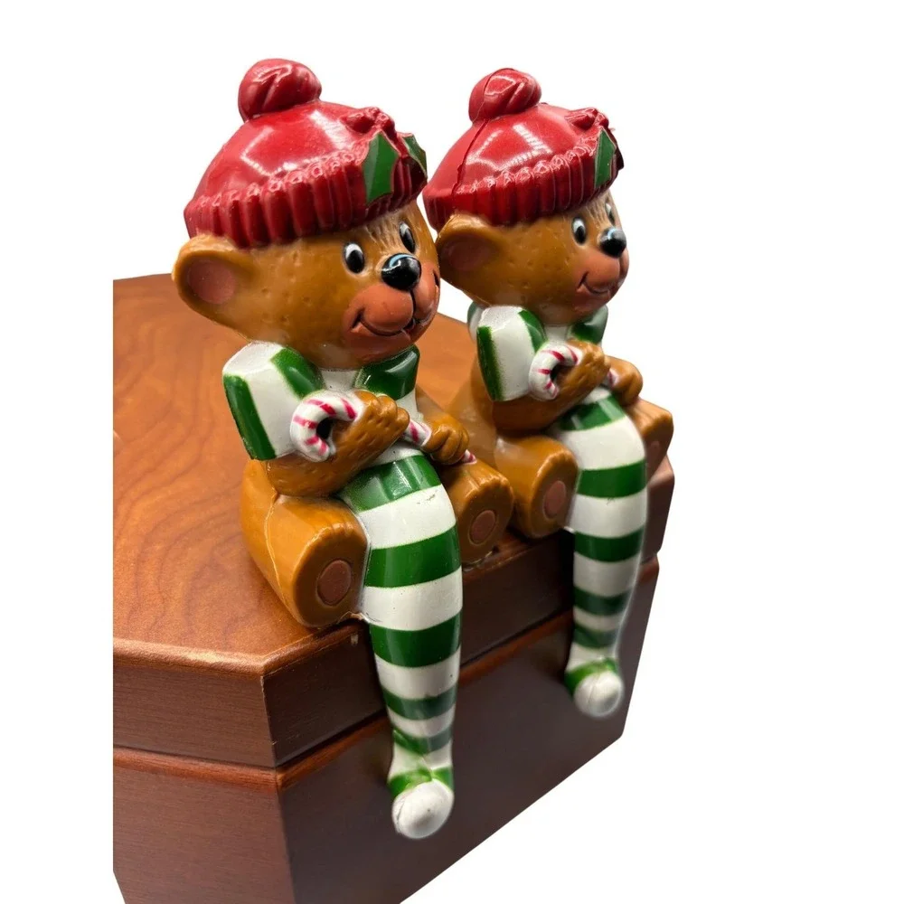Vtg‎ Christmas Bears Stocking Hangers Holders Sitting Figurines Decor